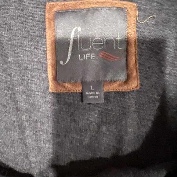 Gray Puncho - Picture 6 of 7